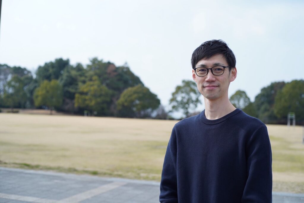 共同代表　小出